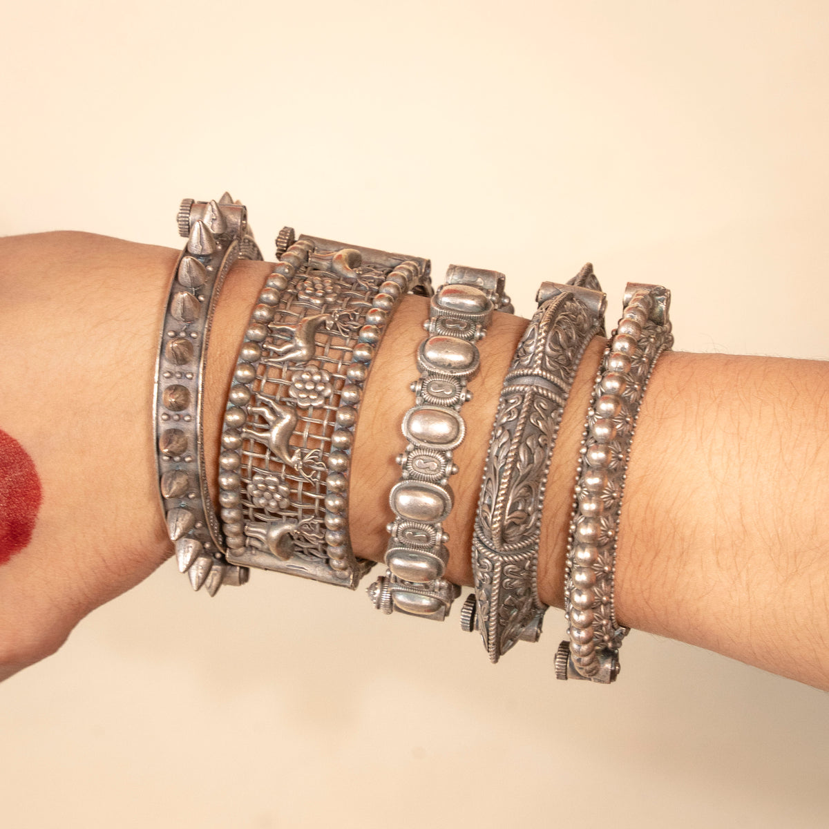 Saaj - Stack of 5 Bangles