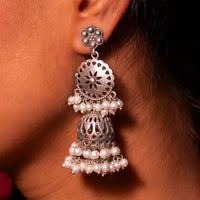 Noor Jhumke