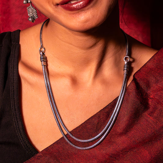 Jaya - Two Line Necklace