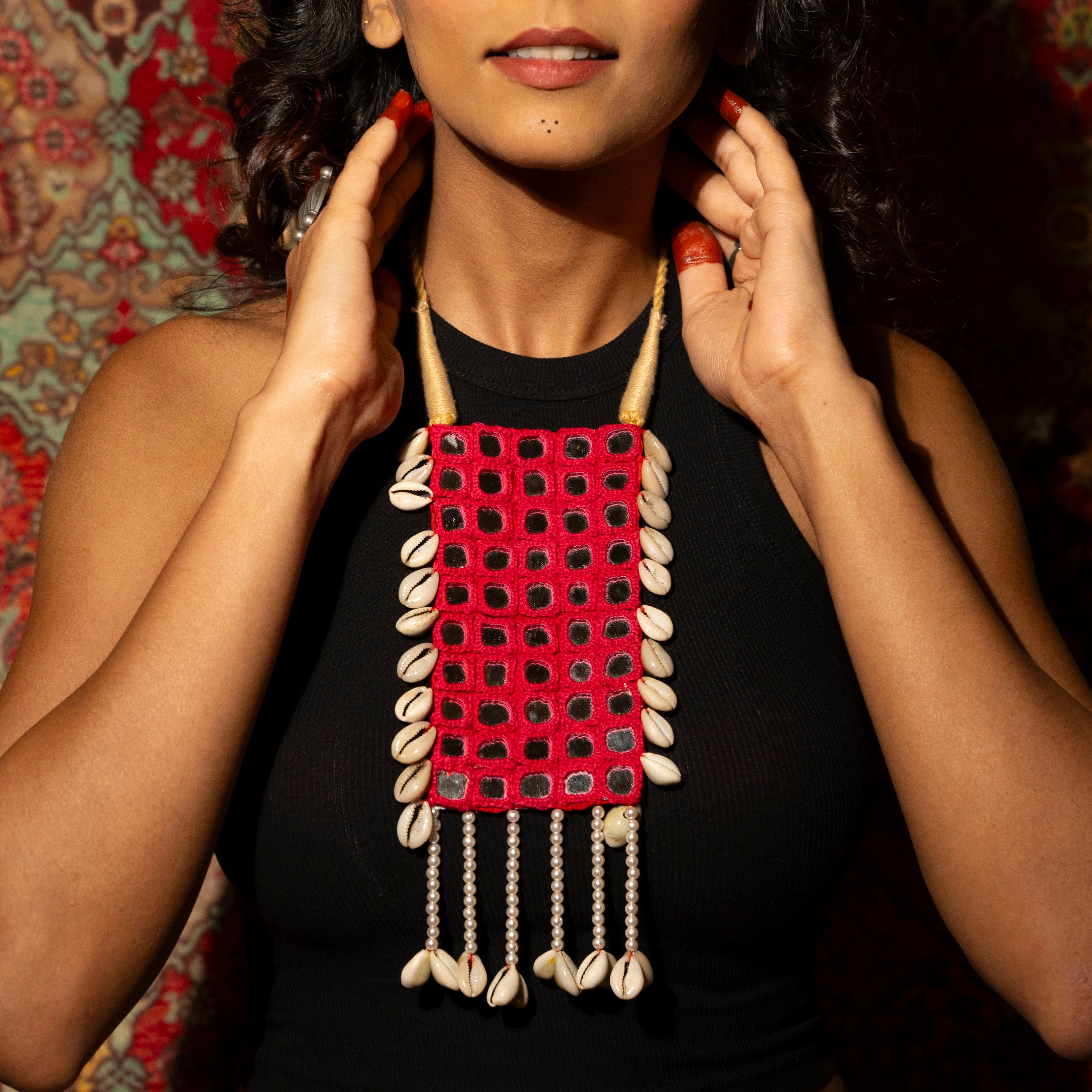 Darpanika Long Necklace Set