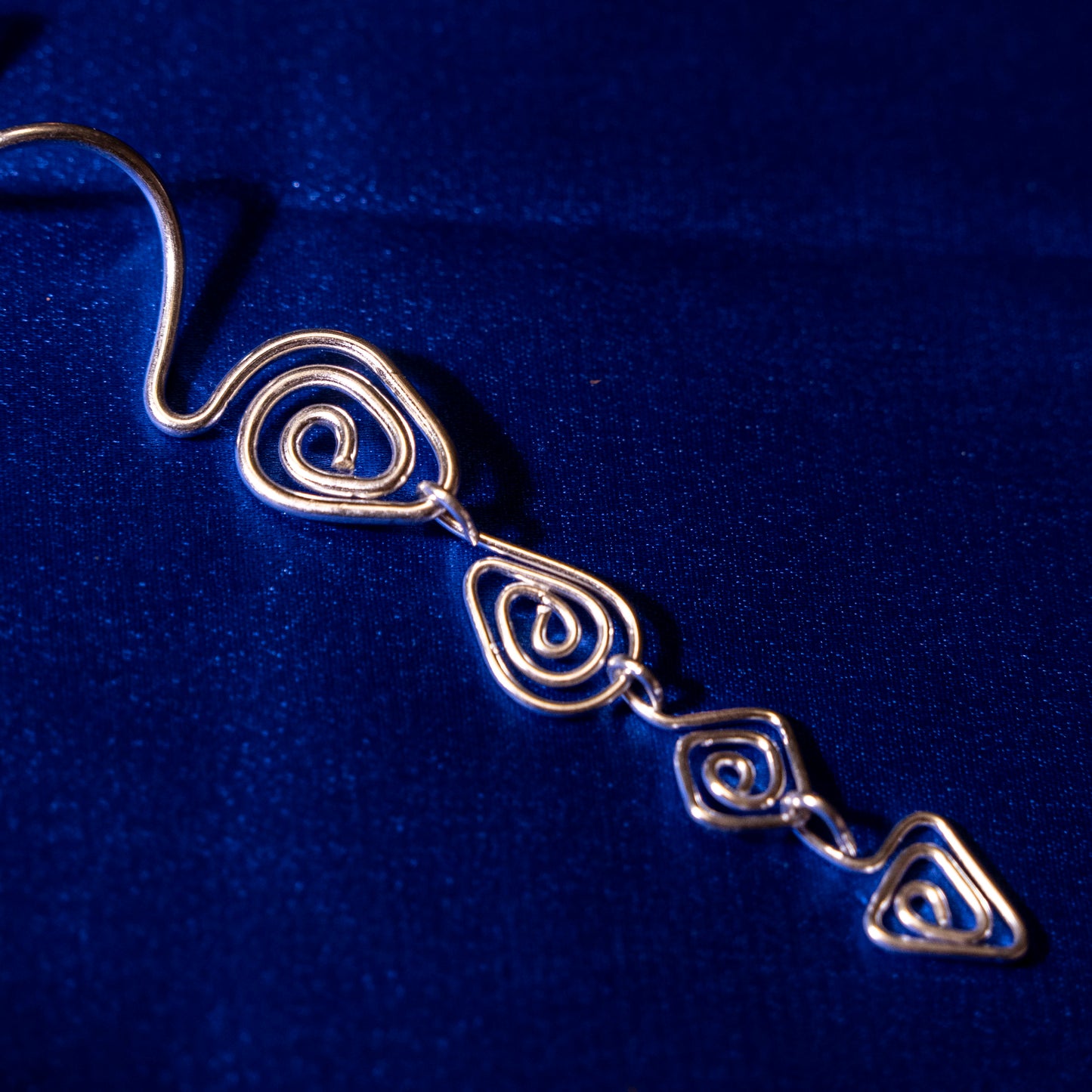 Drop Shaped Head Hair Spring