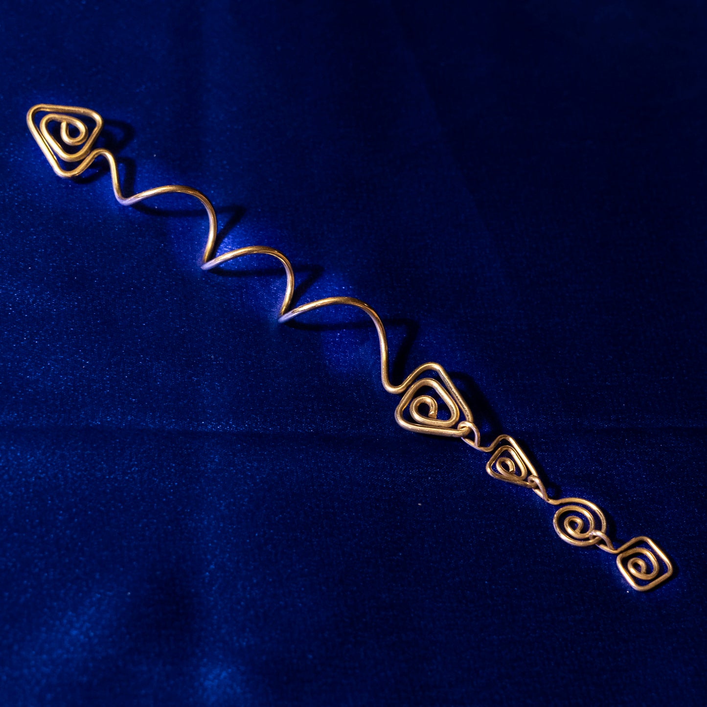 Triangle Head Hair Spring