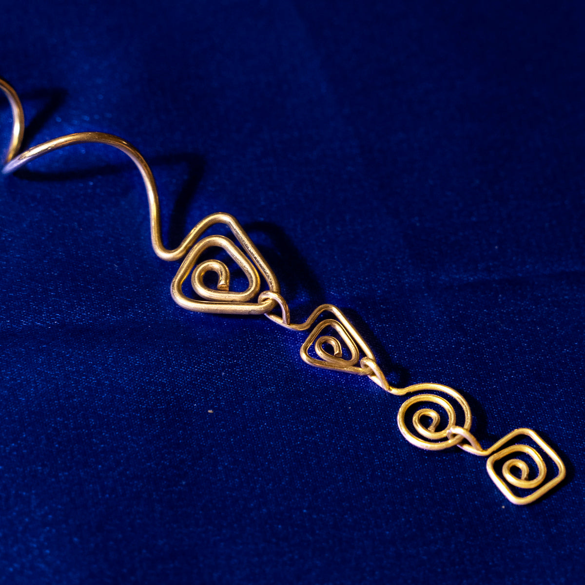 Triangle Head Hair Spring
