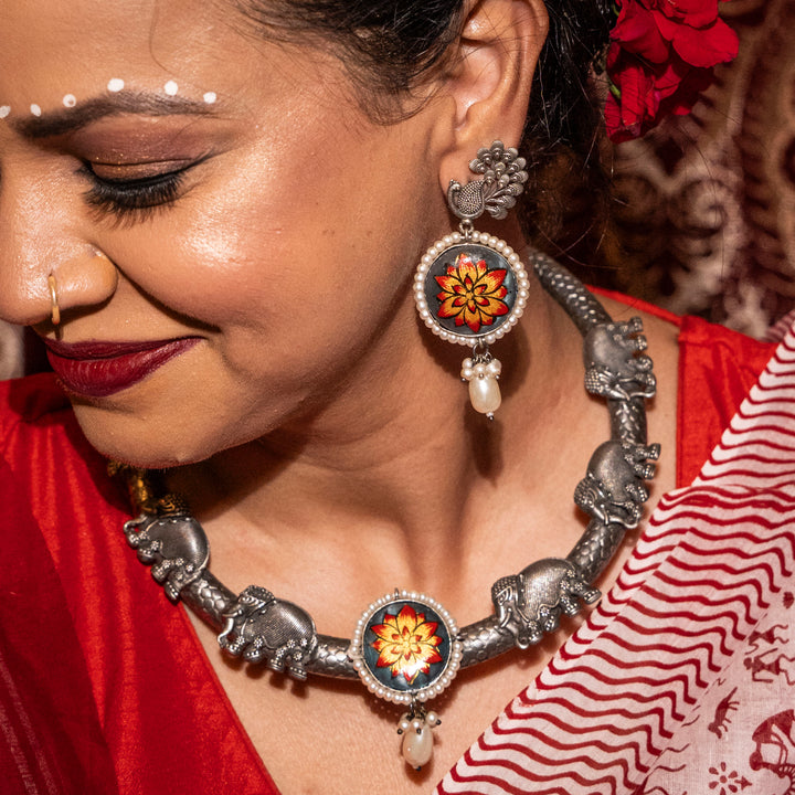 Kaalratri Hasli Necklace Set