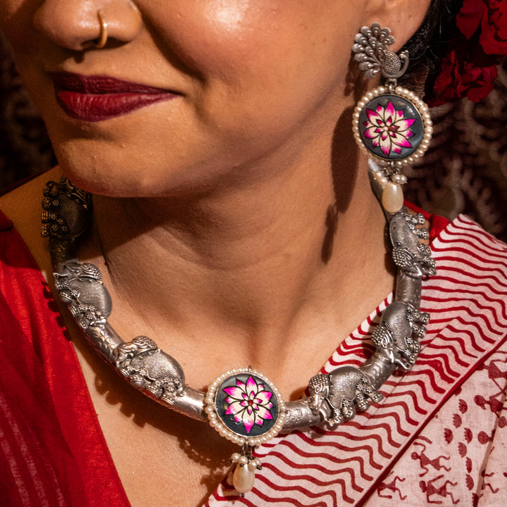 Bhagyashree Hasli Necklace Set