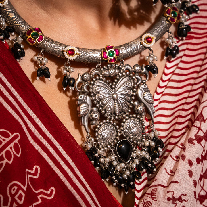 Vidyavati Hasli Necklace Set