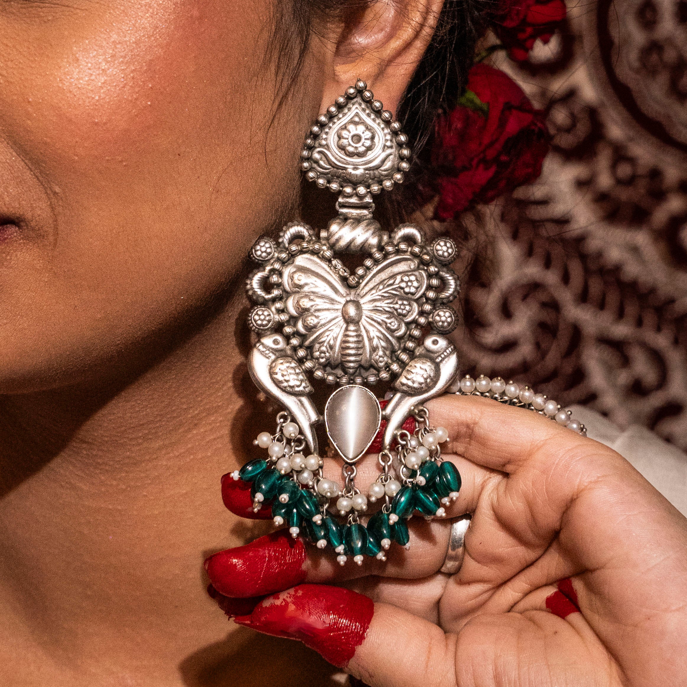 Tarini Hasli Necklace Set