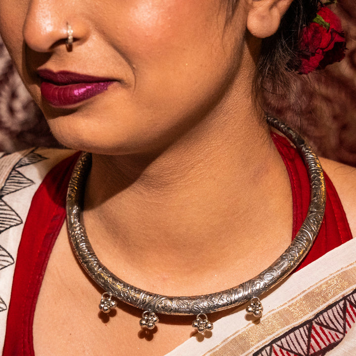 Tripurasundari Hasli Necklace