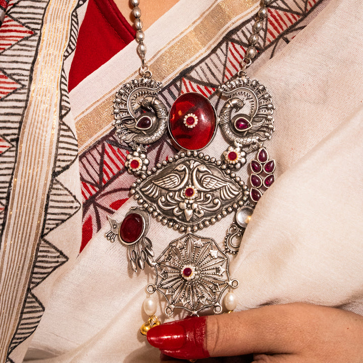 Meenakshi Long necklace