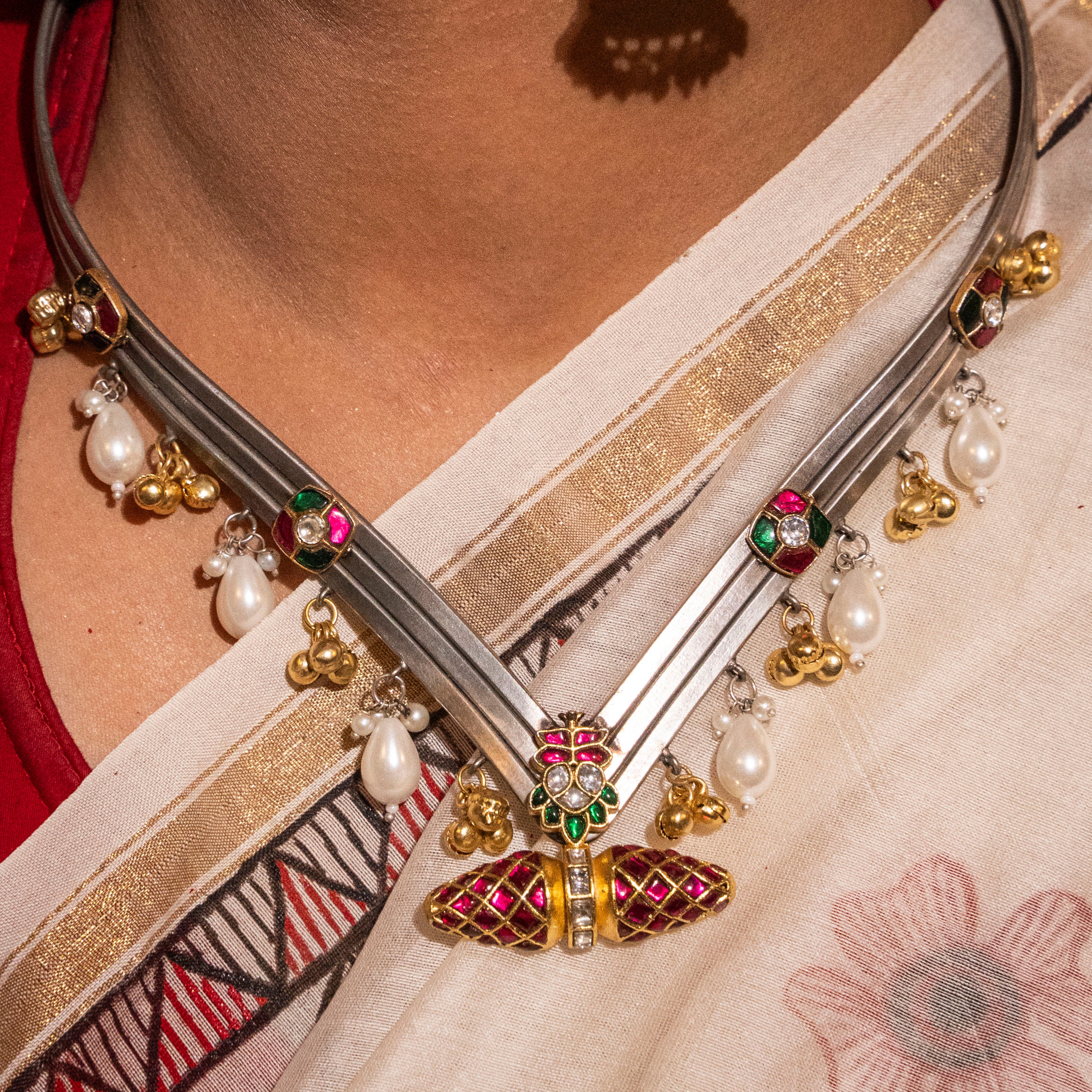 Yomaya Hasli Necklace Set