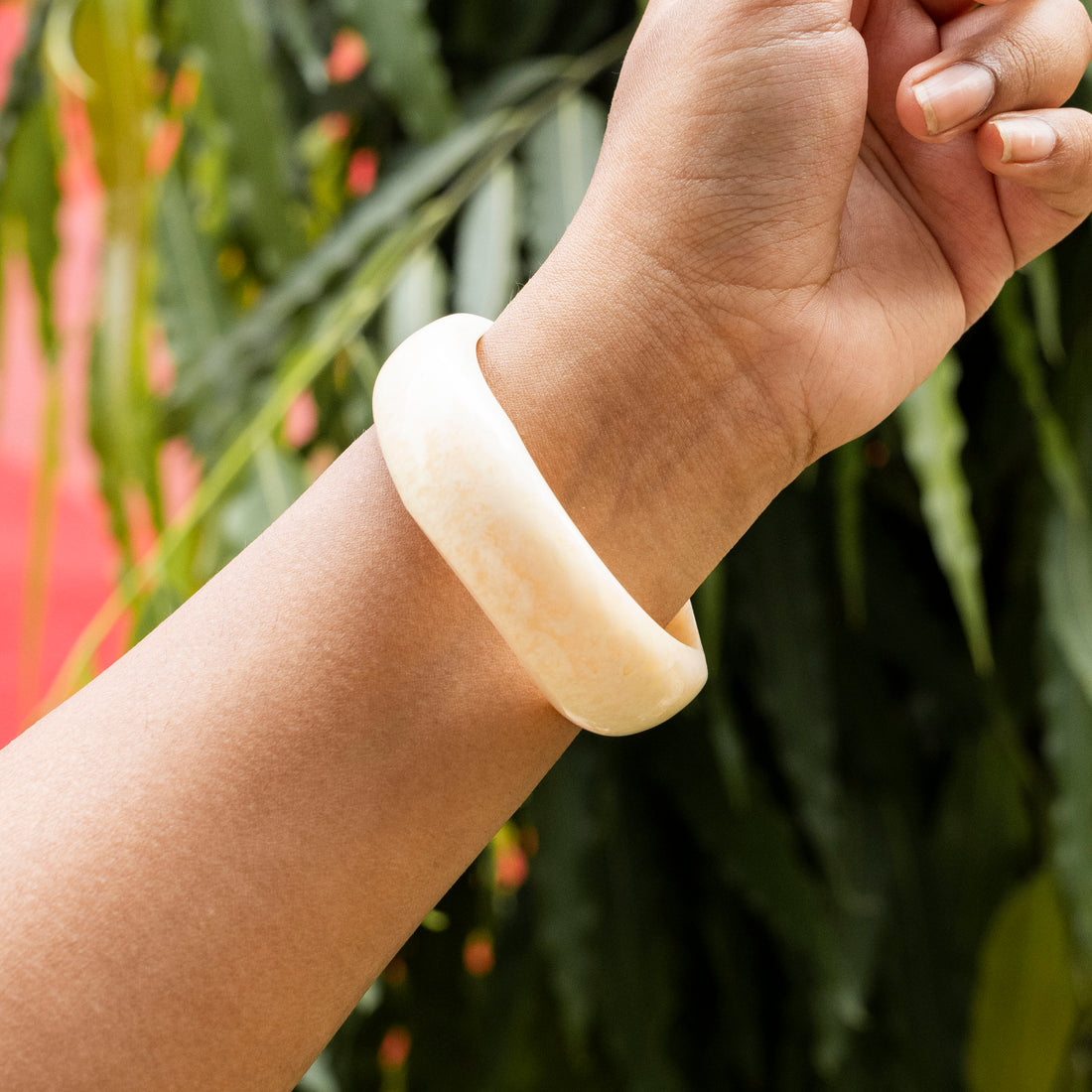 Leher Resin Bangle