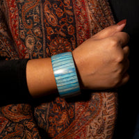 Neelam Resin Bangle