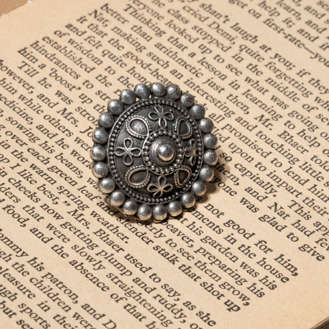 Ratna Ring