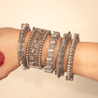 Saaj - Stack of 5 Bangles