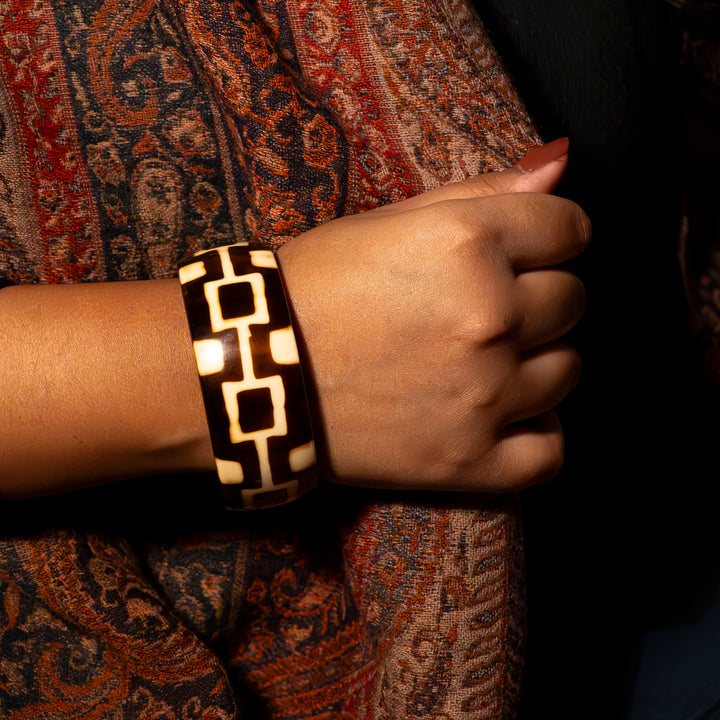 Zehra Resin Bangle